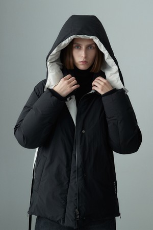 HOOD BELTED DOWN JACKET BLACK