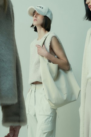 LEATHER SHOPPER BAG CREAM