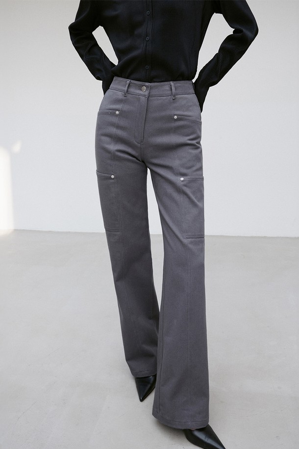 RE RHEE - 롱/미디팬츠 - RIVET-DETAIL POCKET STRAIGHT-LEG JEANS CHARCOAL