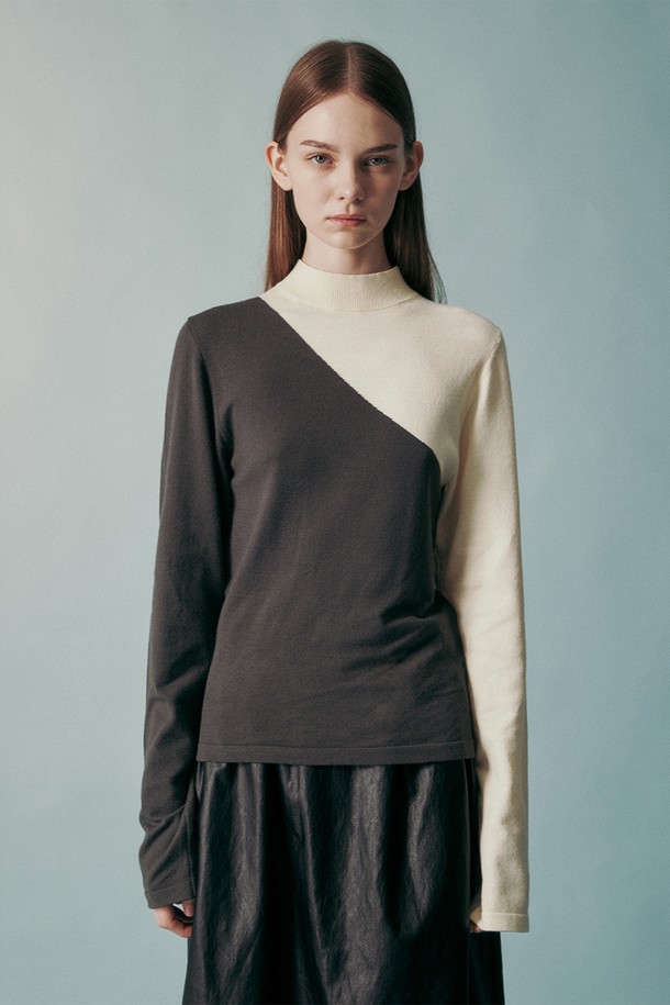 RE RHEE - 터틀넥 - COLOR BLOCK KNIT TOP