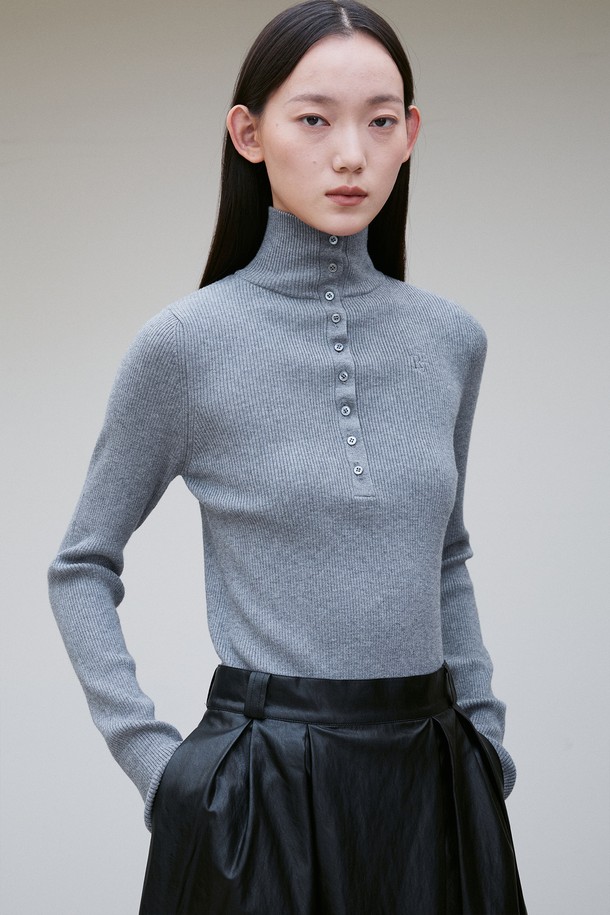 RE RHEE - 터틀넥 - BUTTON UP RIBBED KNIT TOP GRAY