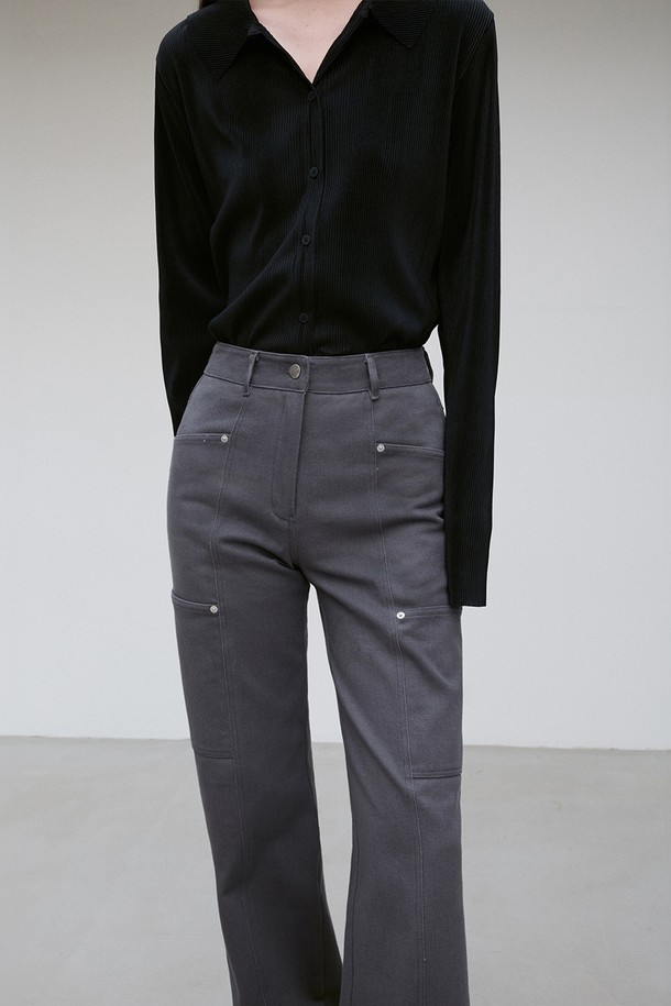 RE RHEE - 롱/미디팬츠 - RIVET-DETAIL POCKET STRAIGHT-LEG JEANS CHARCOAL