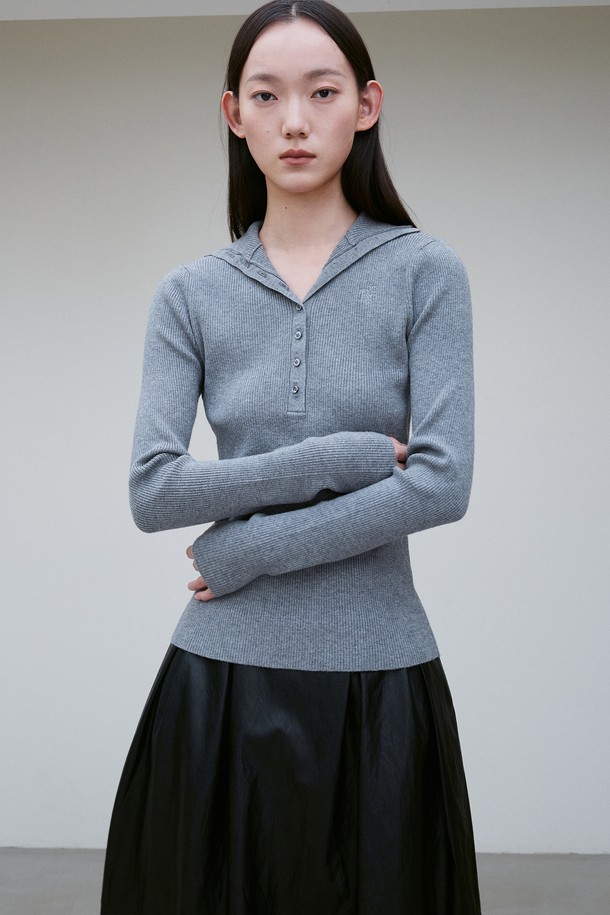 RE RHEE - 터틀넥 - BUTTON UP RIBBED KNIT TOP GRAY