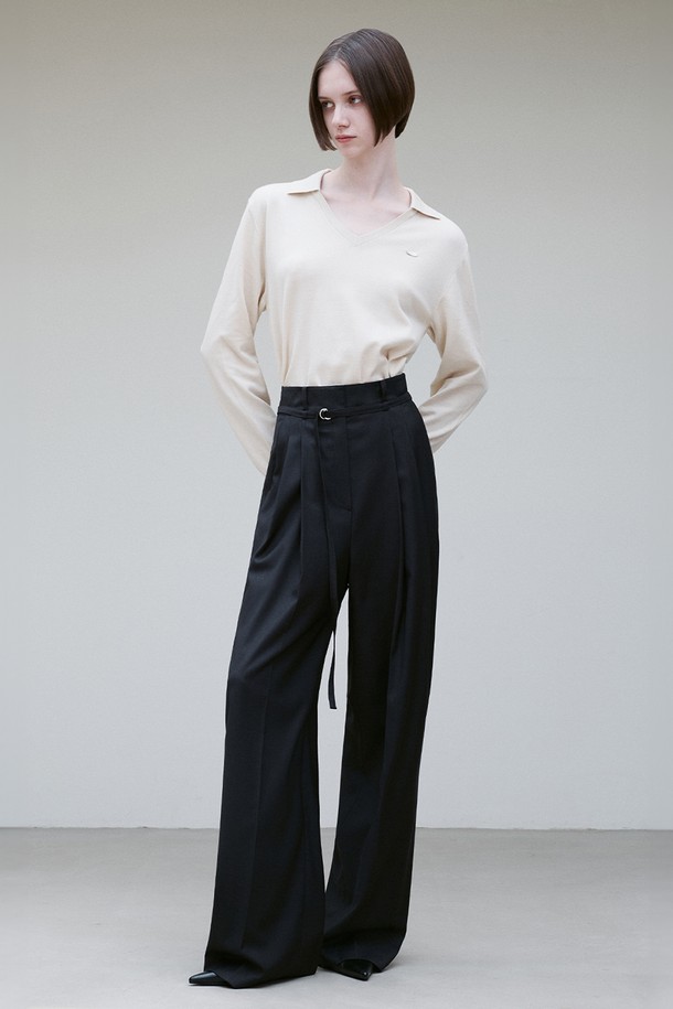 RE RHEE - 스웨터 - SPREAD COLLAR KNIT TOP BEIGE