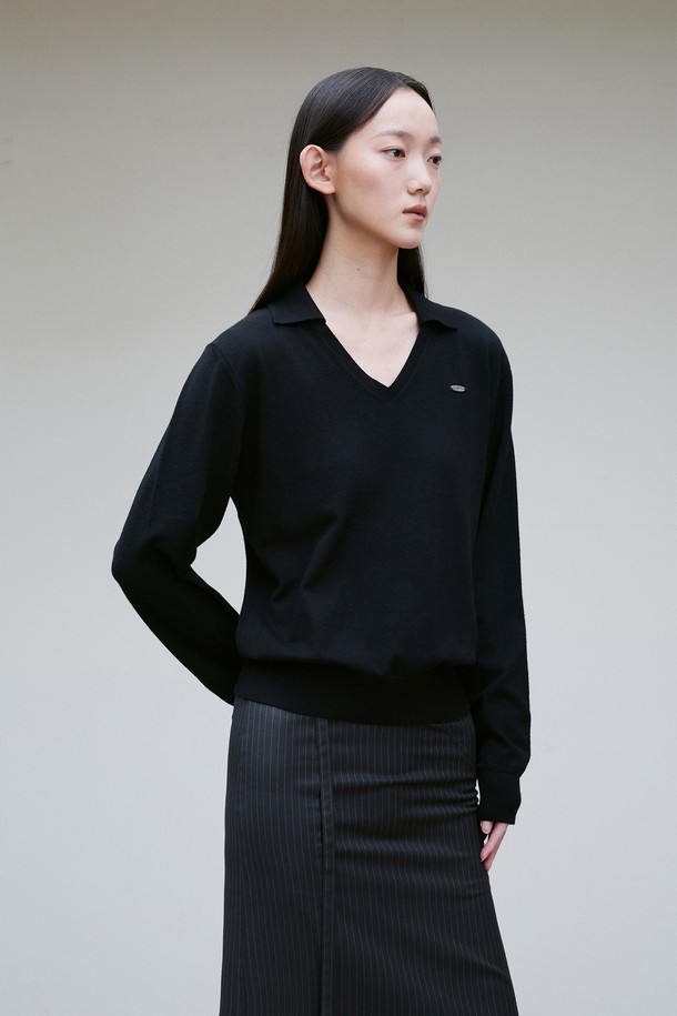 RE RHEE - 스웨터 - SPREAD COLLAR KNIT TOP BLACK