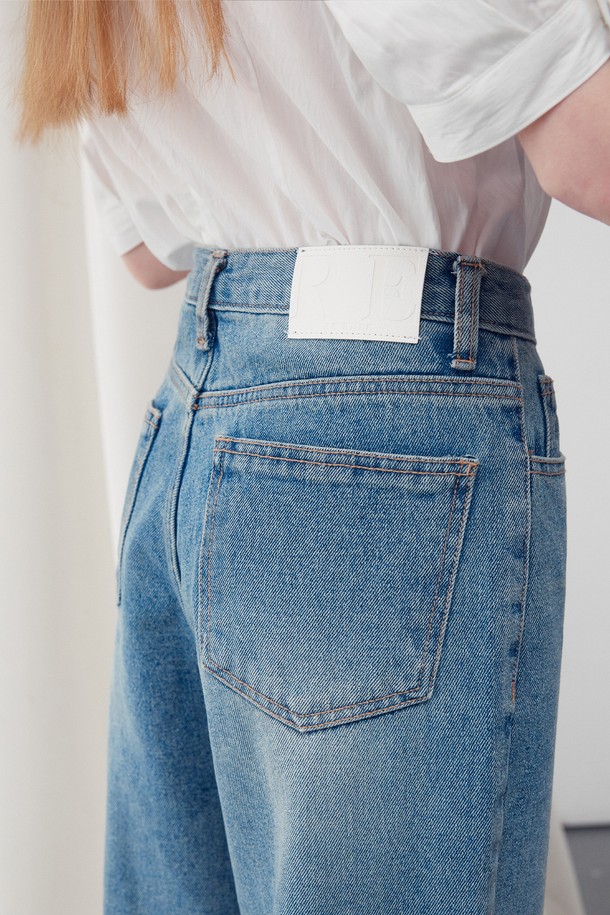 RE RHEE - 롱/미디팬츠 - WASHED DENIM STRAIGHT LEG JEANS WASHED BLUE