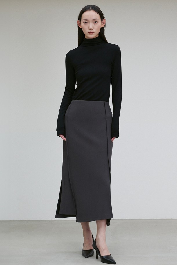 RE RHEE - 미디스커트 - CREPE SIDE SLIT SKIRT DARK GRAY