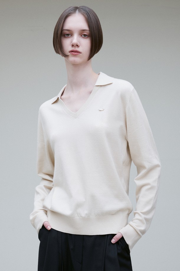 RE RHEE - 스웨터 - SPREAD COLLAR KNIT TOP BEIGE