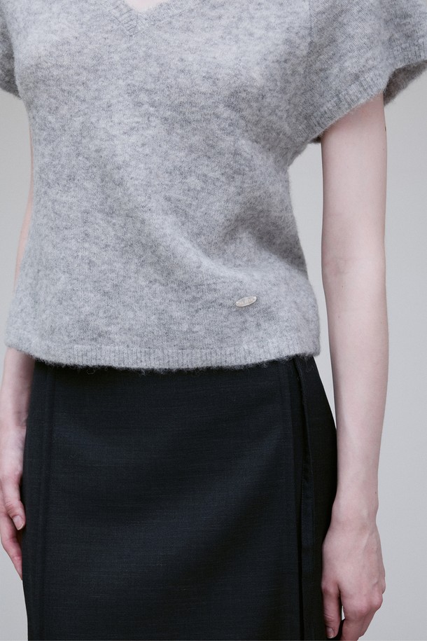 RE RHEE - 스웨터 - ALPACA WOOL BLEND V NECK TOP SOFT GRAY