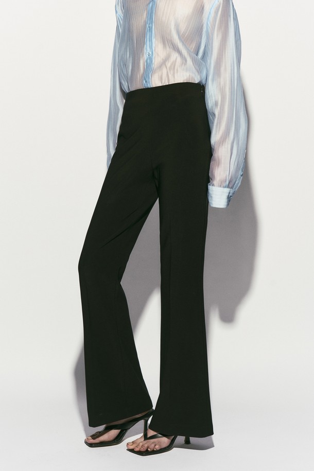RE RHEE - 롱/미디팬츠 - HIGH-RISE ELASTICATED BOOTCUT PANTS BLACK