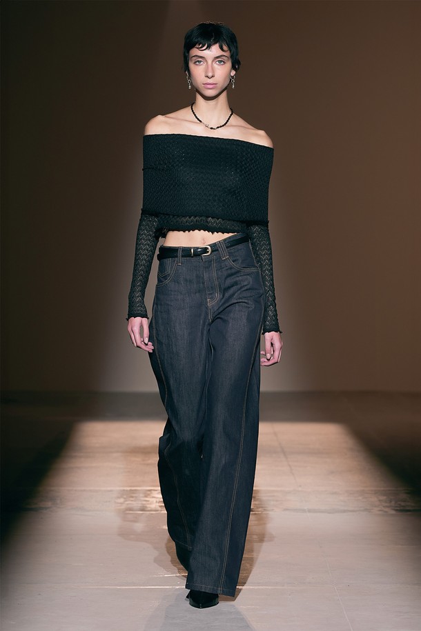 RE RHEE - 데님 - ASYMMETRIC SEAM DENIM JEAN