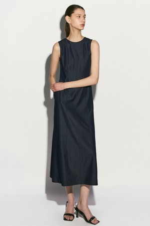 OPEN BACK SLEEVELESS DRESS