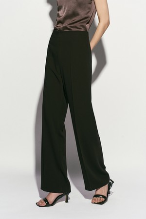 HIGH-RISE WIDE PANTS BLACK