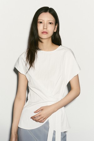 SIDE TIE TULIP HEM BLOUSE