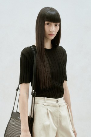 HALF SLEEVE RIBBED TOP BLACK