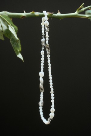 FRESHWATER PEARL NECKLACE