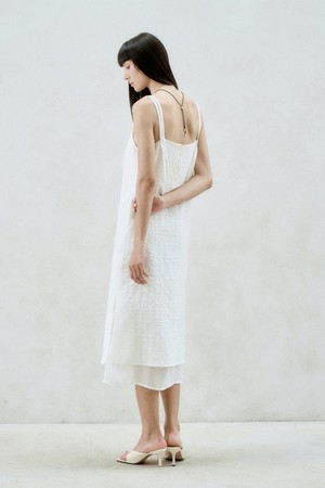 CHECKED-CHIFFON LAYERED MIDI DRESS WHITE