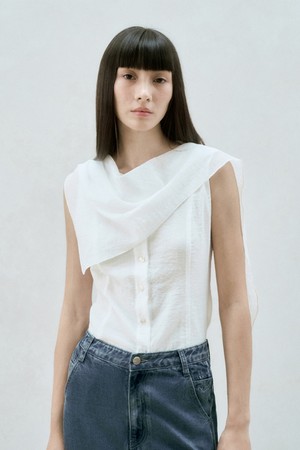 DRAPED SCARF SLEEVELESS BLOUSE WHITE