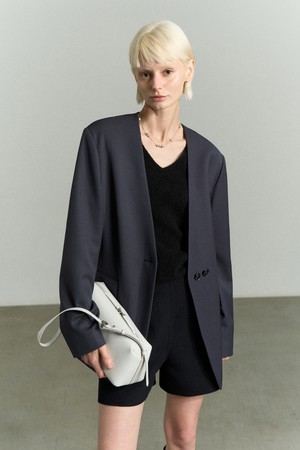 SHOULDER PADDED COLLARLESS JACKET