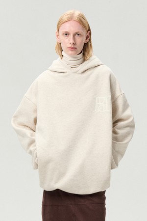 LOGO EMBROIDERED HOODIE OATMEAL