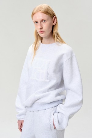 LOGO EMBROIDERED SWEATSHIRT