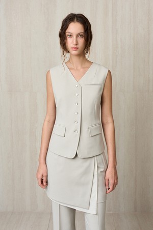 TAILORED VEST TOP