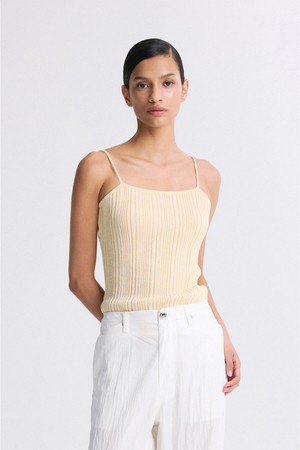RIBBED KNIT SLEEVELESS TOP VANILLA