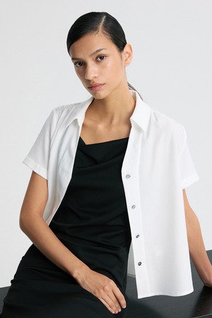 GATHERED SHOULDER SHIRT WHITE