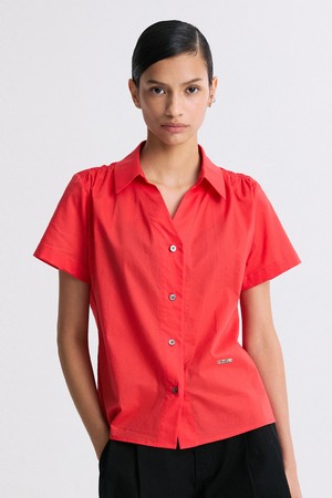 GATHERED SHOULDER SHIRT RED
