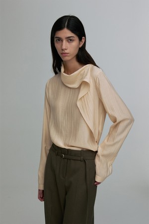 SCARF-DETAIL BLOUSE APRICOT