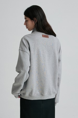HALF-ZIP SWEATSHIRT