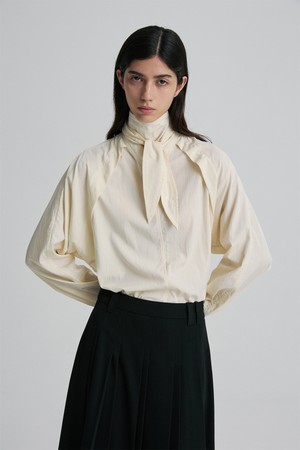 FLAP DETAIL TIE-NECK BLOUSE CREAM
