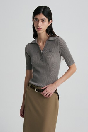 FITTED SHORT-SLEEVE POLO TOP WALNUT