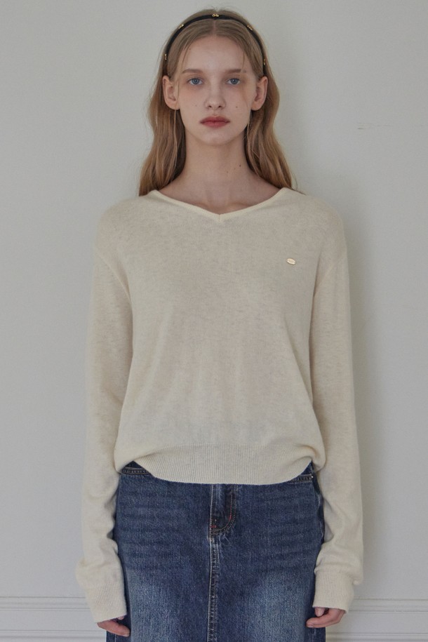 HAINT - 스웨터 - MERI WOOL V-NECK KNIT_3COLORS_CREAM