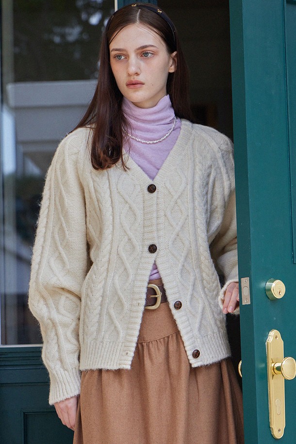 HAINT - 가디건 - SADIE CABLE V-NECK CARDIGAN_2COLORS_IVORY