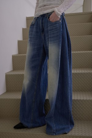 KALI SIDE PIN TUCK LONG DENIM