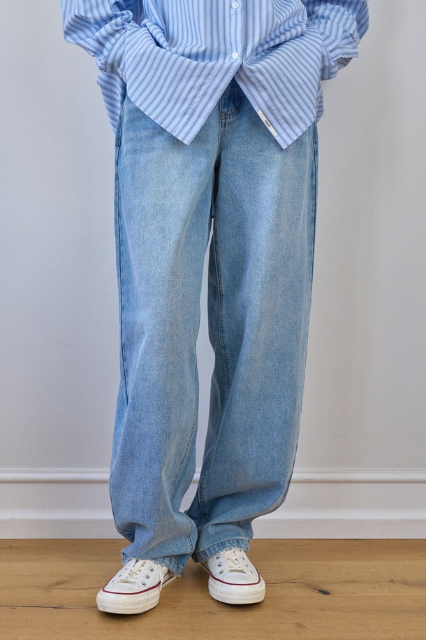 HAINT - 데님 - DAMAGE HEM WIDE TAPERED DENIM PANTS