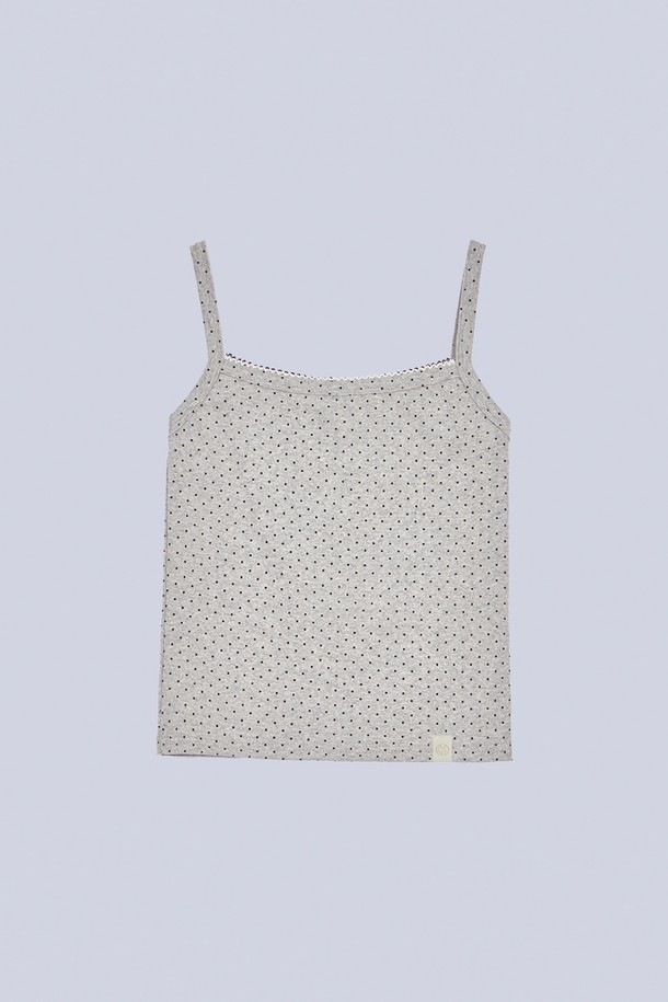 DOT 컬 레이스 민소매 탑, 두 가지 컬러로 만나보세요. 부드러운 면, 스판덱스 혼방 소재로 제작되어 편안한 착용감을 선사하며, 스퀘어 넥 라인과 레귤러 핏으로 여성스러운 실루엣을 연출합니다. 도트와 레이스 패턴이 어우러져 베이직하면서도 걸리시한 무드를 더하며, 양면 착용이 가능하여 다양한 스타일을 연출할 수 있습니다. 데이트룩, 카페룩 등 특별한 날은 물론 일상에서도 활용하기 좋은 아이템으로, 안정적인 어깨 라인과 하트 라벨 포인트가 돋보입니다. 그레이, 크림 두 가지 색상으로 출시되었습니다.

