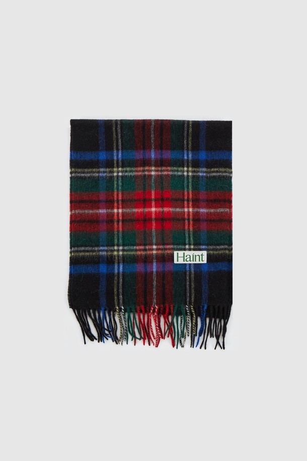클래식 타탄 체크 울 머플러는 가을과 겨울, 당신의 스타일을 완성해 줄 머스트 해브 아이템입니다. 네이비, 레드, 그린, 블루 4가지 다채로운 컬러로 출시되어, 어떤 룩에도 포인트가 되어줍니다. 부드러운 울 소재와 두꺼운 두께감으로 뛰어난 보온성을 제공하며, 프린지 장식이 클래식한 매력을 더합니다. 출근룩이나 모임룩에 매치하여 클래식, 미니멀, 캐주얼 스타일을 연출해보세요. 
