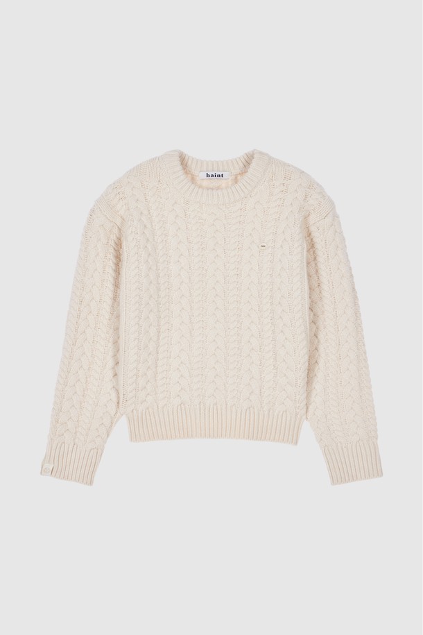 APED 케이블 니트_아이보리(APED CABLE KNIT_IVORY)는 여성용 니트/스웨터로, 가을과 겨울에 따뜻하게 착용할 수 있습니다. 아이보리 색상의 레귤러 핏 라운드넥 디자인으로, 베이직하고 클래식한 스타일을 연출합니다. 부드러운 촉감의 울 소재와 두꺼운 두께감으로 포근함을 더하며, 케이블 니트 패턴이 돋보입니다. 데이트룩, 모임룩, 그리고 클래식, 미니멀, 캐주얼 등 다양한 스타일링에 활용하기 좋습니다.
