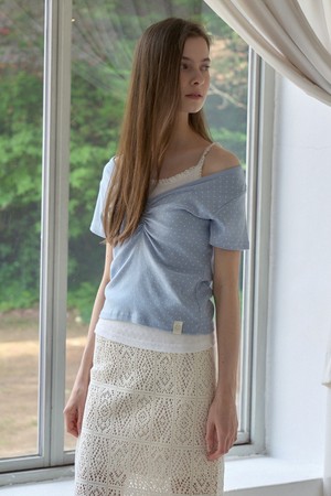 OFF SHOULDER DOT SHIRRING T_SKY BLUE