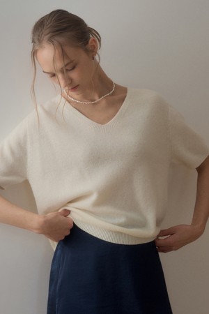 HOLE GARMENT SHORT-SLEEVE KNIT_IVORY