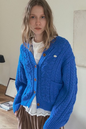 LOERED CABLE CARDIGAN_BLUE