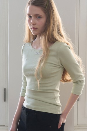 BOATNECK LETTER LABEL THREE-QUARTER T-SHIRT 3COL