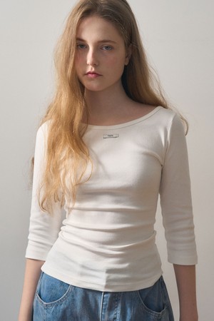 BOATNECK LETTER LABEL THREE-QUARTER T-SHIRT 3COL