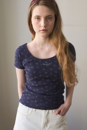 FLOWER PRINTED EYELET T-SHIRT 2COL_NAVY