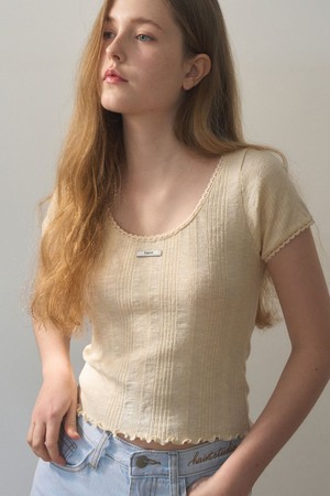 FRILL U-NECKLINE EYELET SEMI CROP T-SHIRT 2COL_CREAM