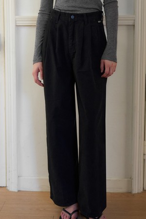 LOENA COTTON TUCK BALLOON PANTS 3COL_BLACK