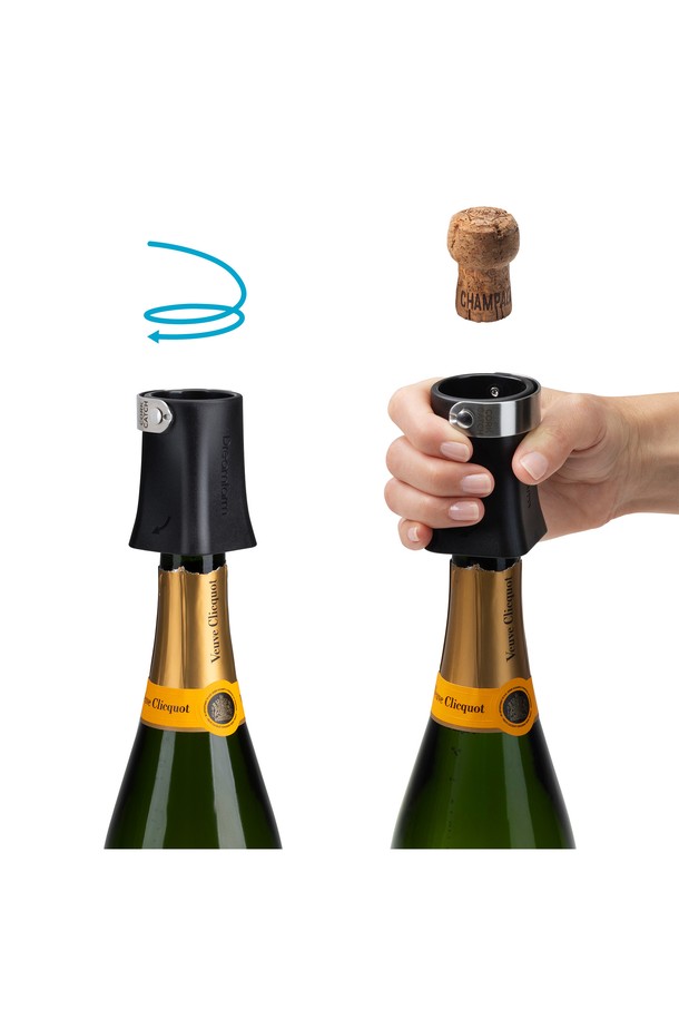 드림팜 챔팝-샴페인 캡리무버는 파티, 바, 특별 행사를 더욱 특별하게 만들어 줄 주방용품입니다. ABS와 스테인리스 스틸 소재로 제작되었으며, 4.5cm x 4.5cm의 컴팩트한 사이즈와 50g의 가벼운 무게로 휴대성을 높였습니다. 시트업 디자인과 나선형 내부 구조, 스테인리스 스틸 링, 가스 배출 홀이 적용되어 코르크를 안전하게 제거하고, 속도를 조절하며, 포집하는 기능을 제공합니다. 다기능 디자인과 위생적인 설계, 안전한 코르크 제거 시스템, 조절 가능한 코르크 궤적 제어 시스템으로 편리하게 사용할 수 있습니다.
