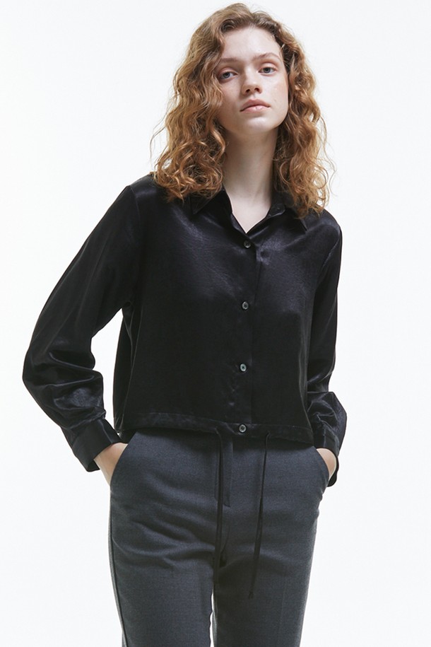 MANAVIS7 - 블라우스 - Crop SilKet Blouse [Black]